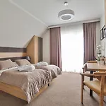 Kompleks Beskid Z Basenem I Stokiem Narciarskim - Blisko Babiej Gory Hotel