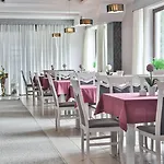 Kompleks Beskid Z Basenem I Stokiem Narciarskim - Blisko Babiej Gory Hotel 3*