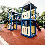 Kompleks Beskid Z Basenem I Stokiem Narciarskim - Blisko Babiej Gory Hotel
