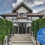 Kompleks Beskid Z Basenem I Stokiem Narciarskim - Blisko Babiej Gory 3*