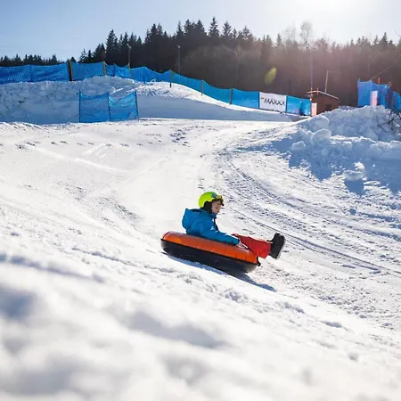 Kompleks Beskid Z Basenem I Stokiem Narciarskim - Blisko Babiej Gory Hotel