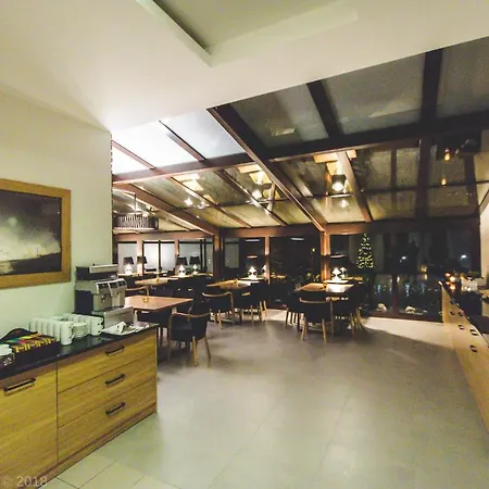 Kompleks Beskid Z Basenem I Stokiem Narciarskim - Blisko Babiej Gory 3* سبيتكوفيتسه